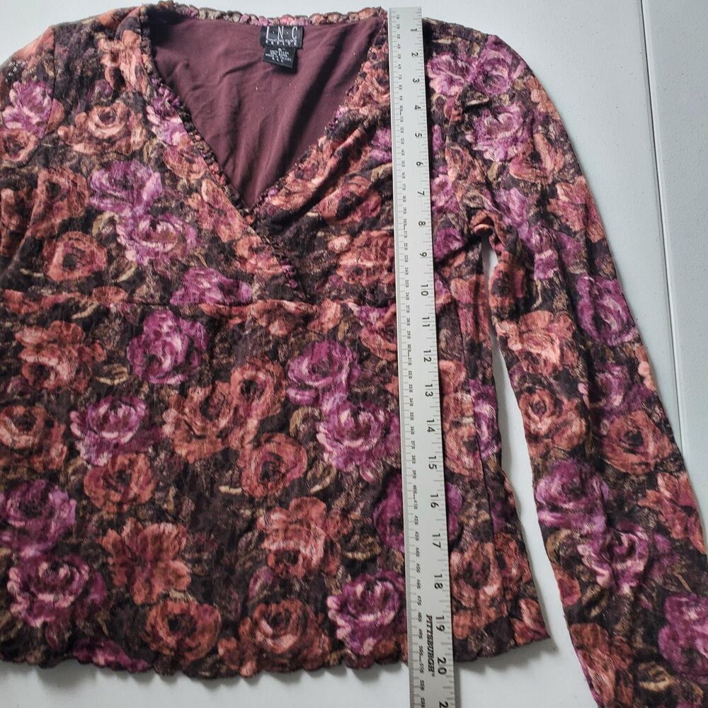 Y2K Whimsigoth Fairy Grunge Blouse Womens Small Petite Floral Mesh V Neck Boho - Picture 5 of 7